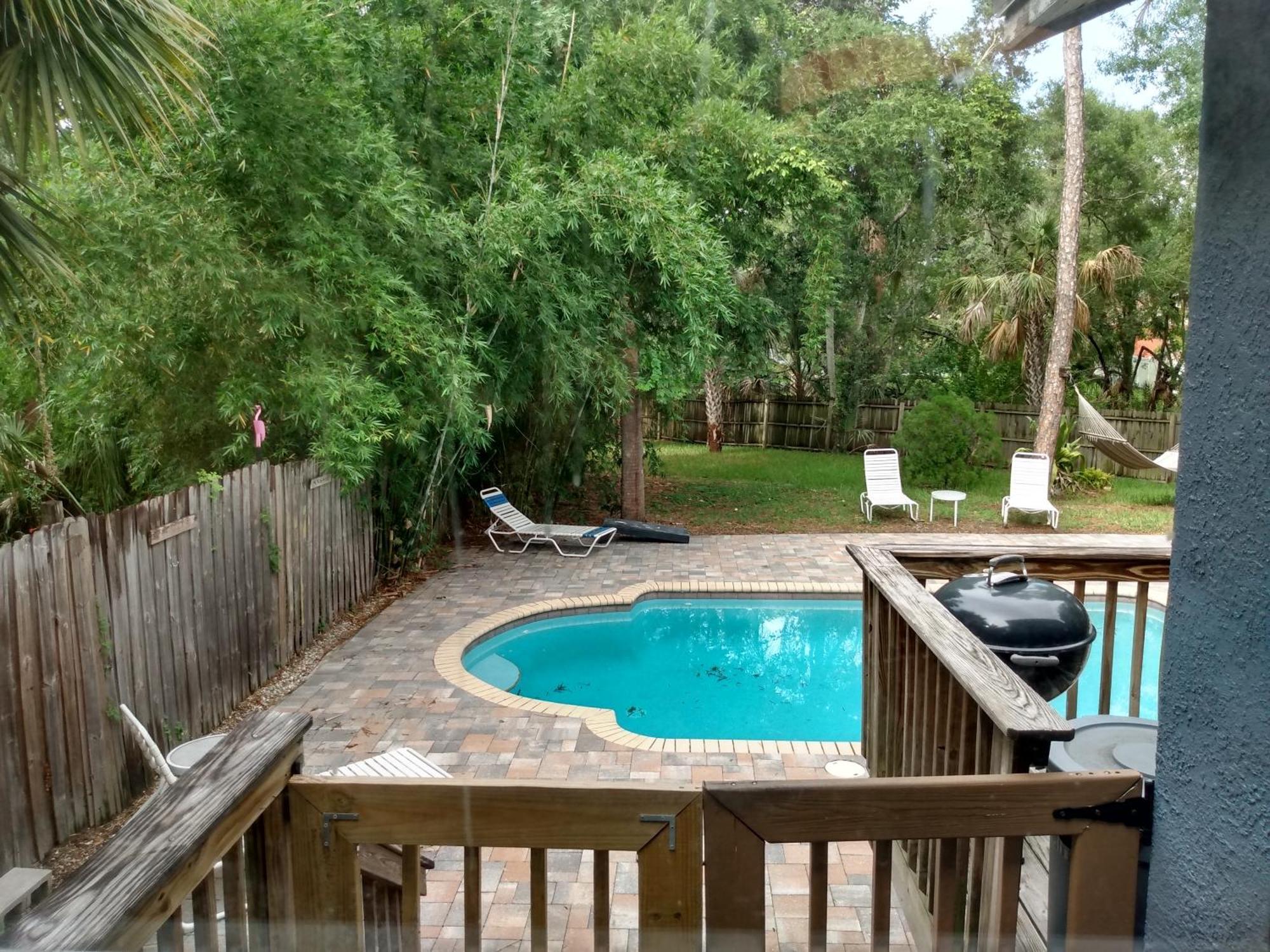 タンパ Poolhouseヴィラ エクステリア 写真