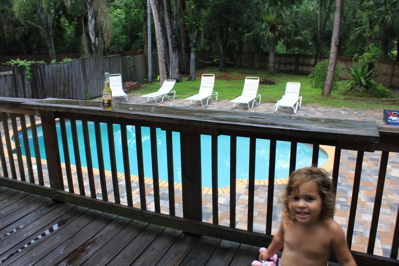 タンパ Poolhouseヴィラ エクステリア 写真
